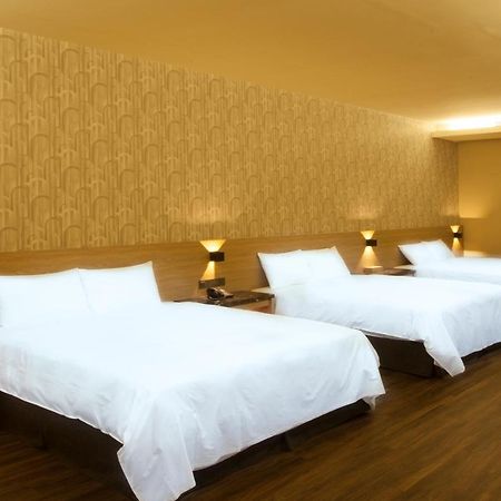 Yu Chun Hotel Taichung Exterior photo