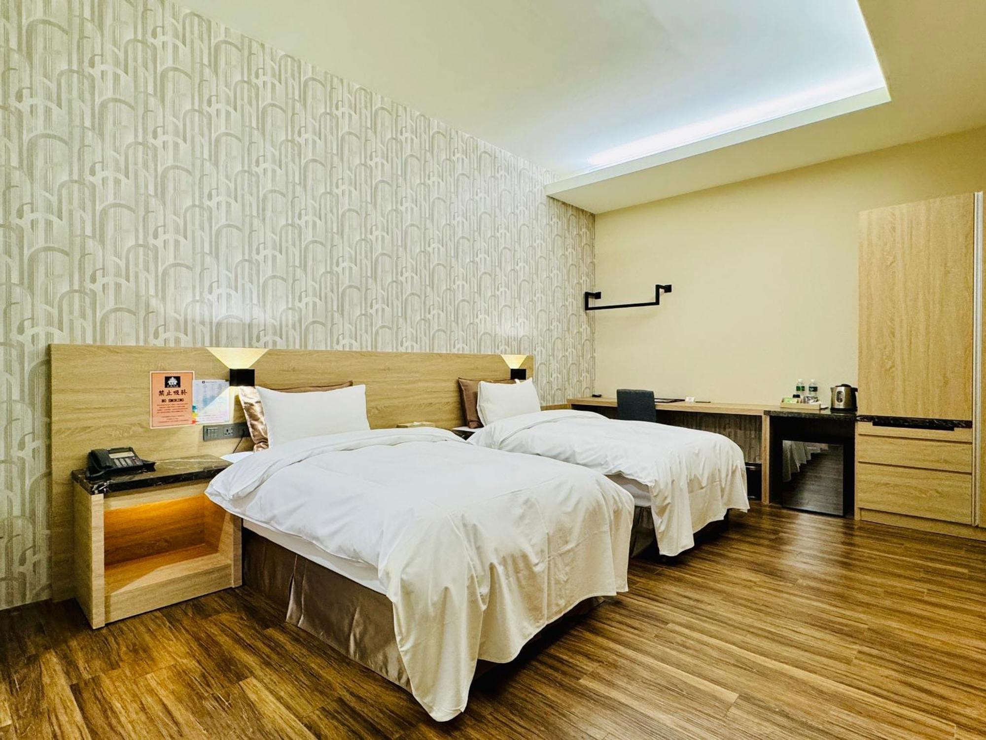 Yu Chun Hotel Taichung Exterior photo