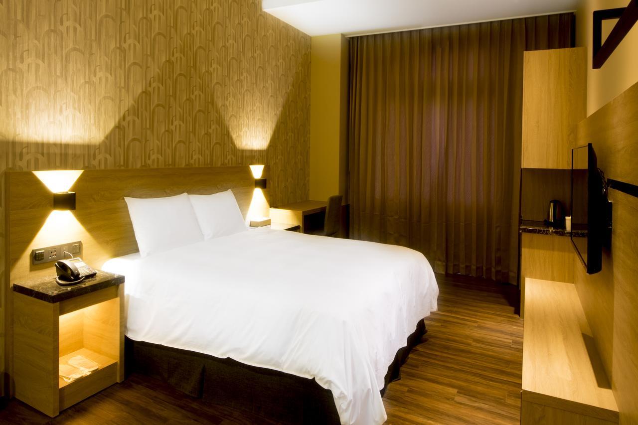 Yu Chun Hotel Taichung Exterior photo