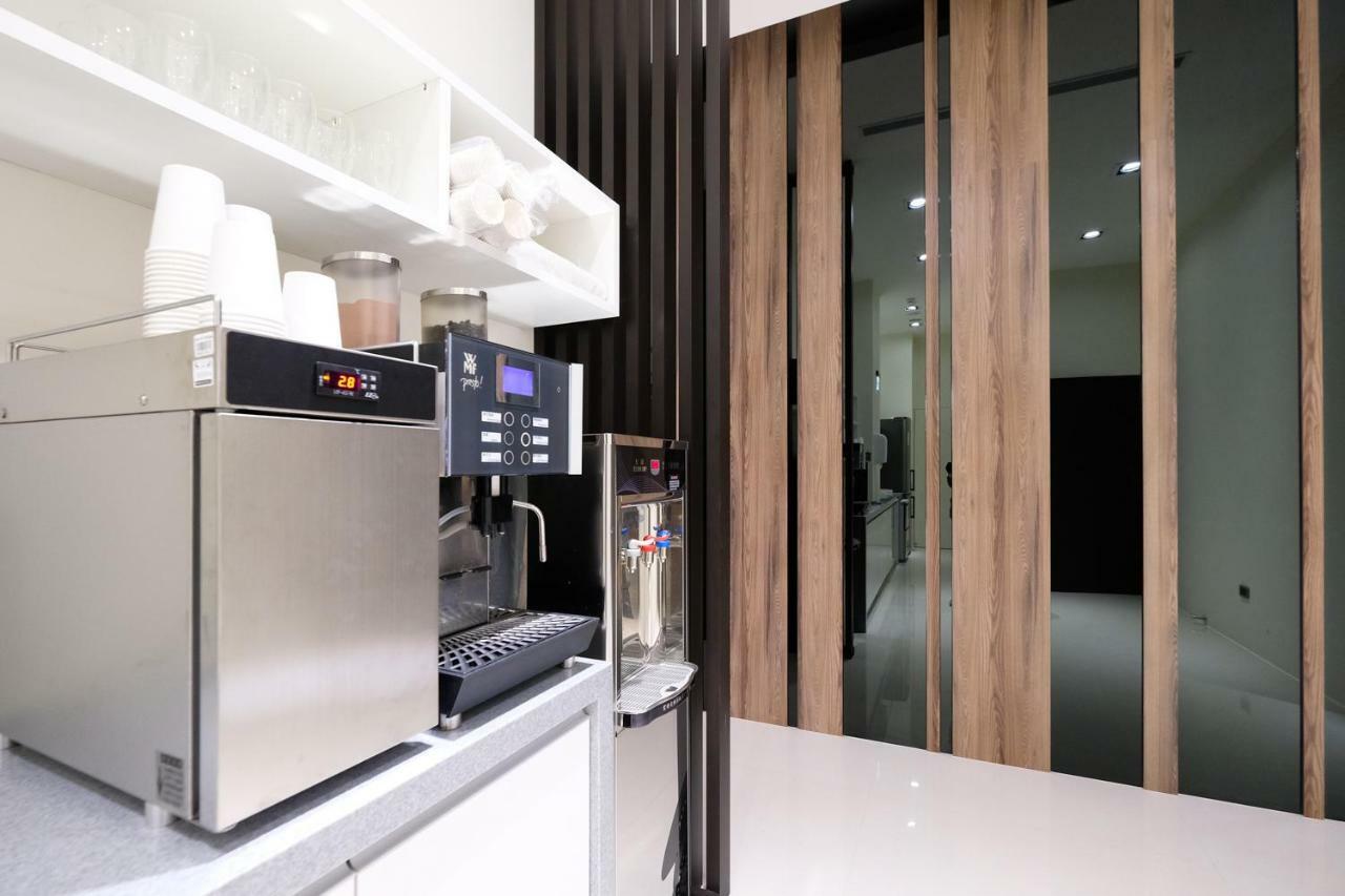 Yu Chun Hotel Taichung Exterior photo